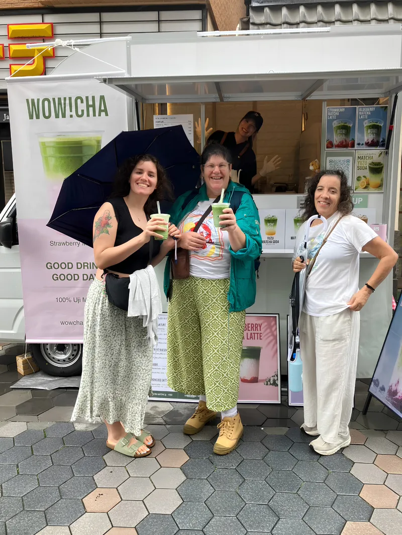 Blueberry matcha latte at WOW!CHA kitchen car Tokyo